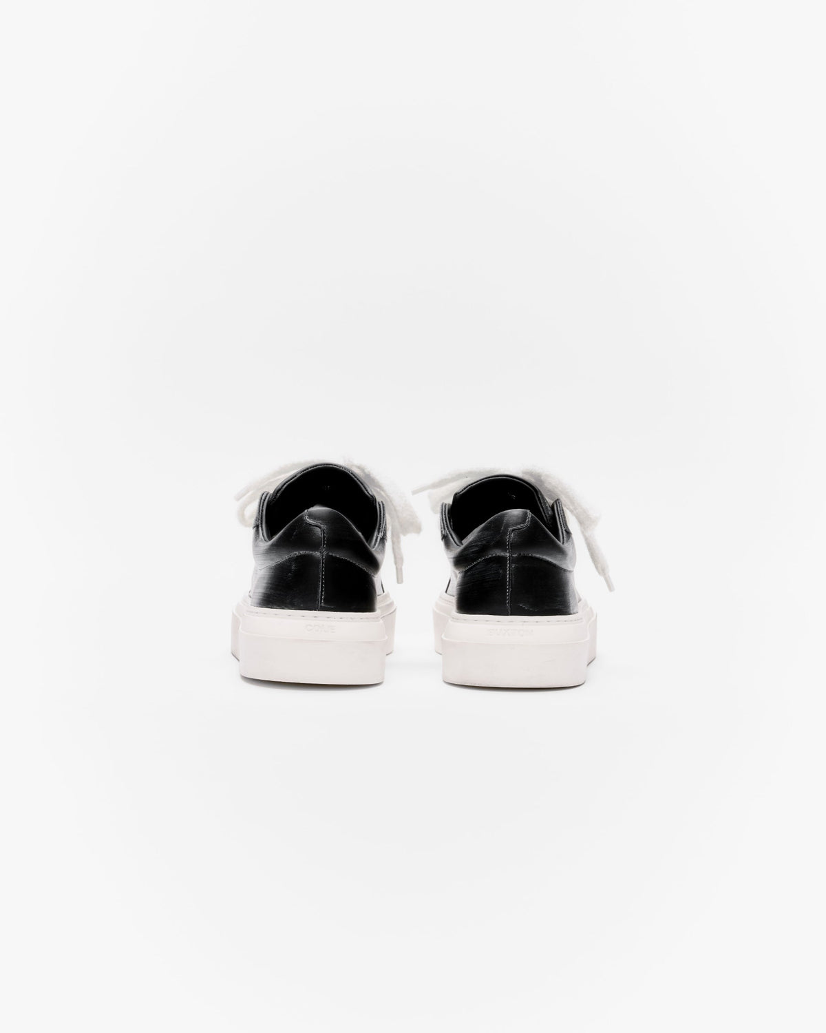 The wilson court sneaker