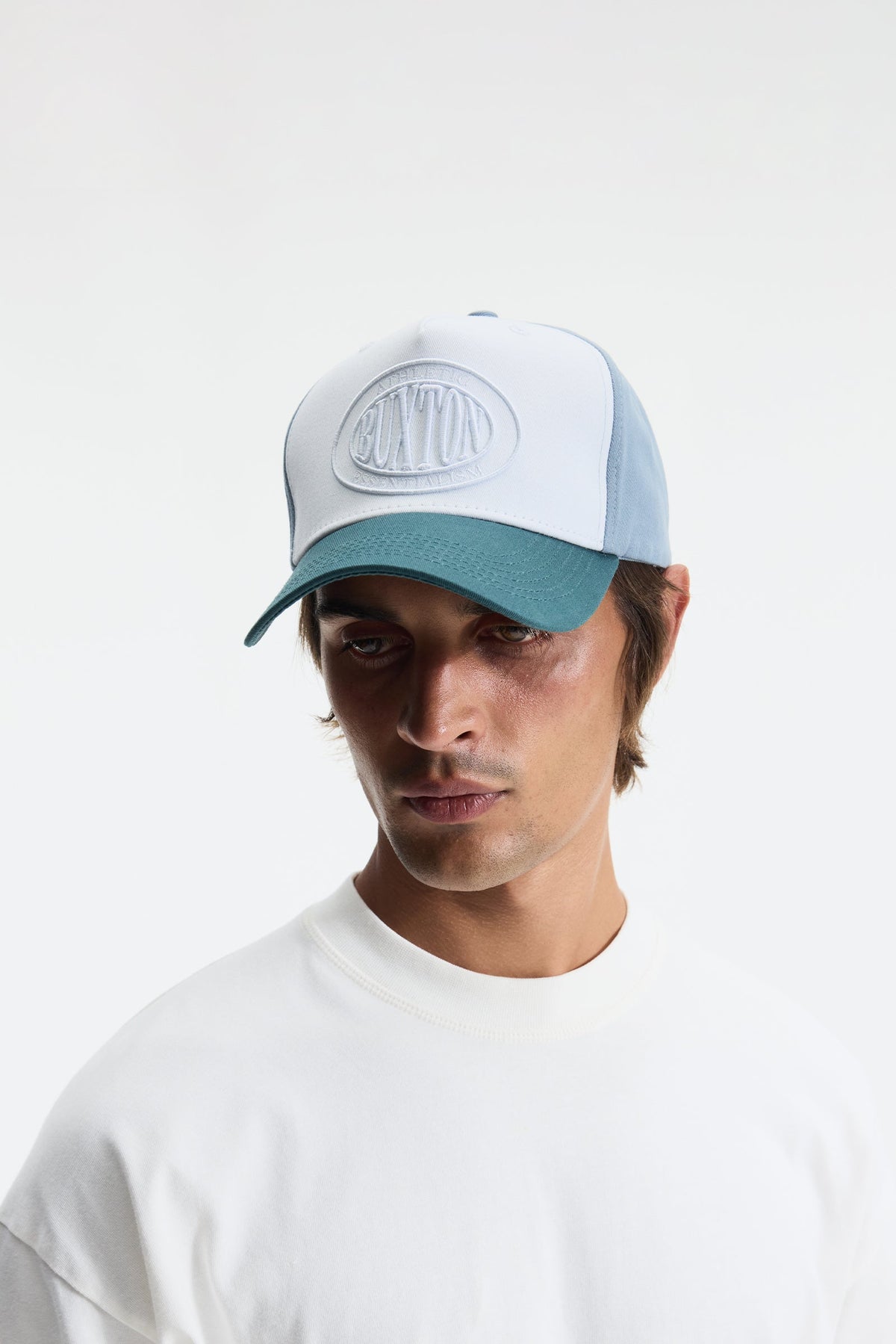 Crest cap